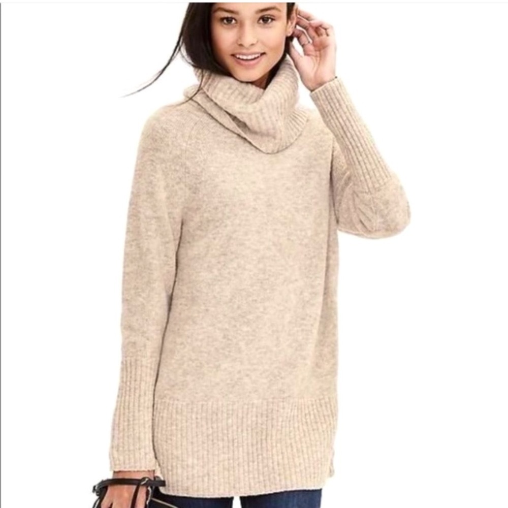 Banana Republic Sweater